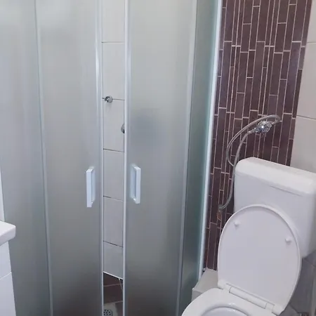 Atina And Tara Διαμέρισμα *